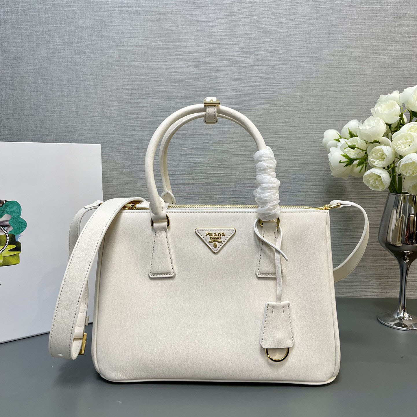 Pra*a top handle bags